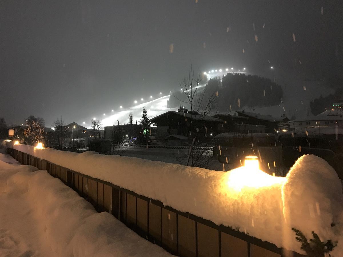 Am Zwoelferkogel Appartements Saalbach-Hinterglemm Eksteriør billede